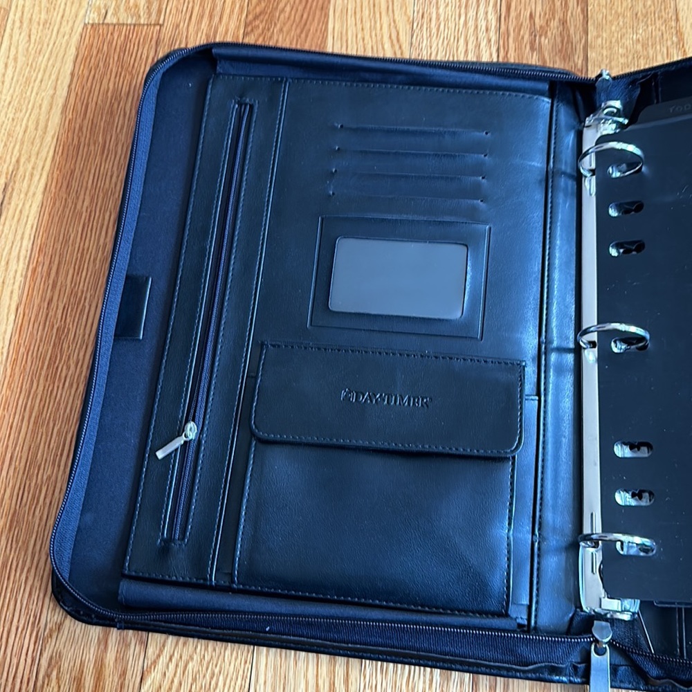 Leather portfolio - Picture 4 of 9